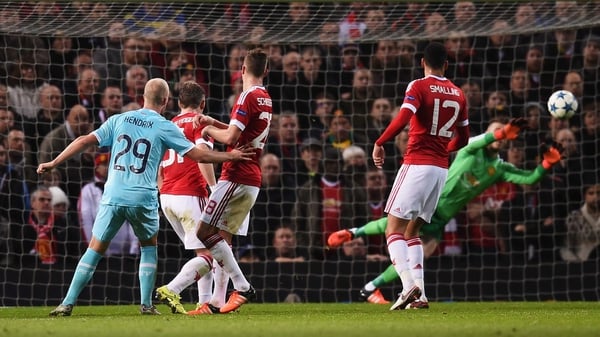 David De Gea of Manchester United makes a save from Jorrit Hendrix