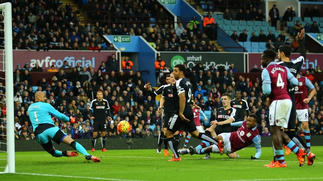 Jordan Ayew scores for Aston Villa in the 89th minute