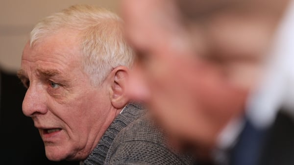FAI have not covered themselves in glory three months on from O'Neill agreeing a contract, says Eamon Dunphy