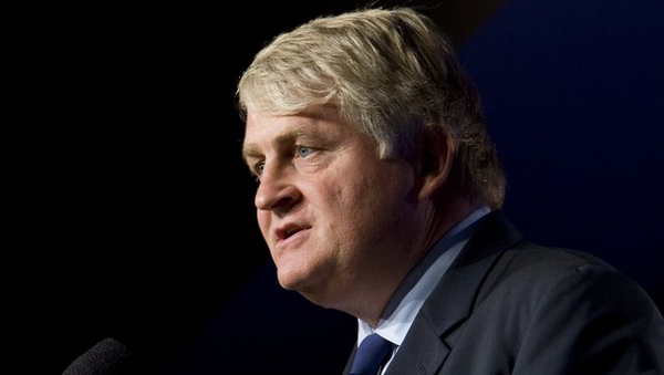 Denis O'Brien initiated proceedings against the Dáil Committee on Procedure and Privileges.