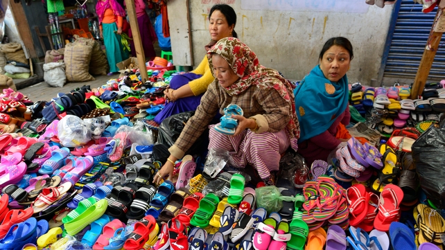 who sells shoes