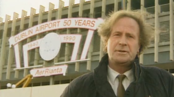 RTÉ News reporter Kevin McDonald at Dublin Airport (1990)