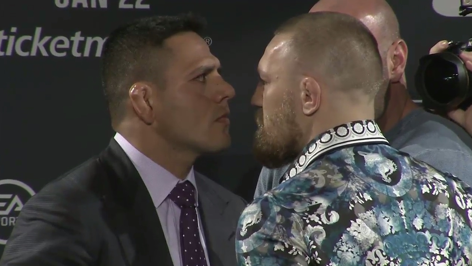 Dos Anjos calls McGregor 'a classless lowlife'