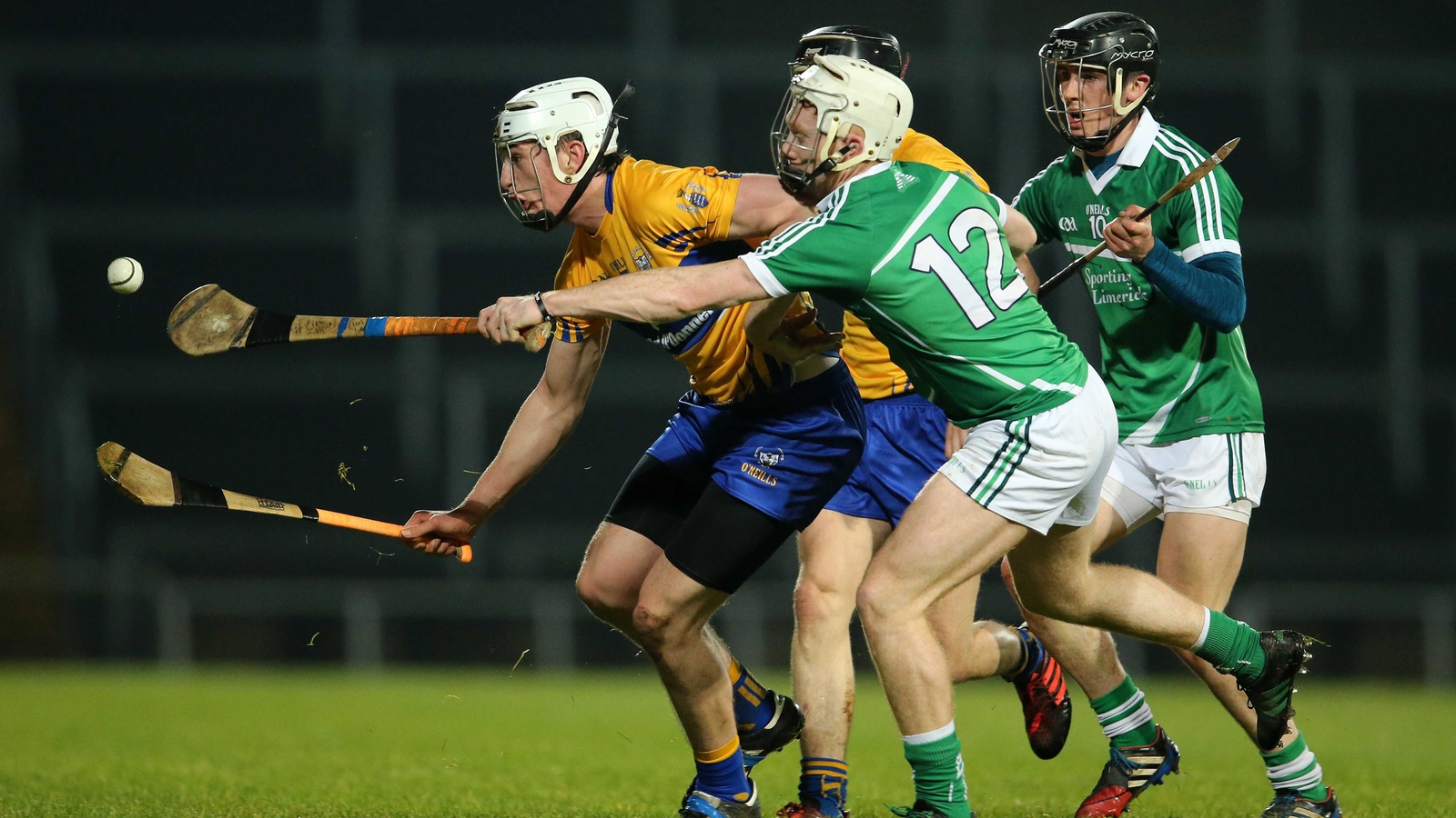 Clare take slim win over Limerick