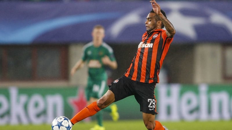 Liverpool target Teixeira makes €50m move to China