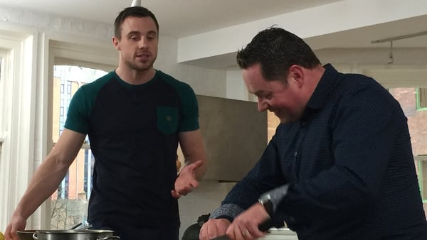 Tommy Bowe joins Neven Maguire on Healthy Home Chef