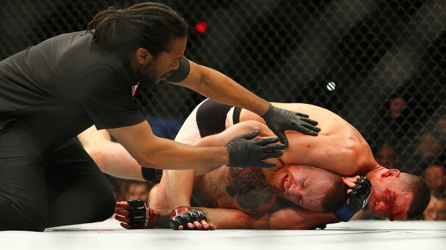 Nate Diaz defeats Conor McGregor