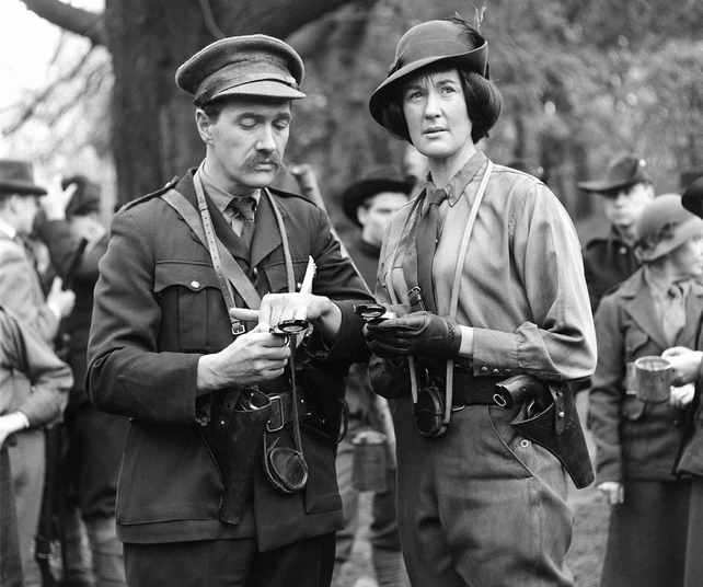 Gerry Sullivan as Commandant Michael Mallin and Joan O'Hara as Countess Markievicz (1966)