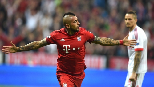 Arturo Vidal celebrates his goal