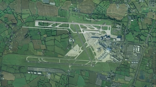 Dublin Airport is to invest €320m on a new runway, which will be built 1.6km north of the existing runway
