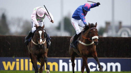 Vautour and Cue Card fought out a dramatic finish to the King George at Kempton over Christmas