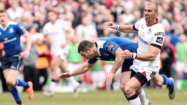 Ulster's Ruan Pienaar is challenged by Rob Kearney which led to a penalty try and a yellow card for the Leinster full-back