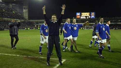 Martin O'Neill celebrates a Leicester win when he was Foxes manager back in 2000
