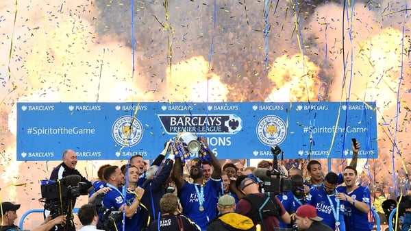 Leicester lift the trophy