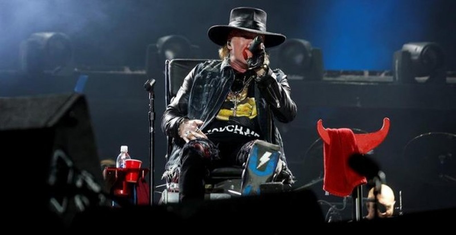 WATCH Axl Rose rocks out with AC/DC