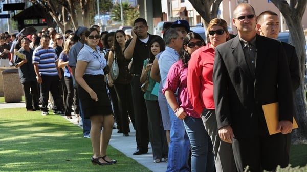 US initial jobless claims rose to 260,000 for the week ending October 15, new figures show