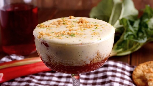 Rhubarb and Strawberry Trifle with Almonds and Pistachio