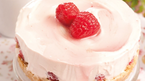 Individual Raspberry Cheesecakes