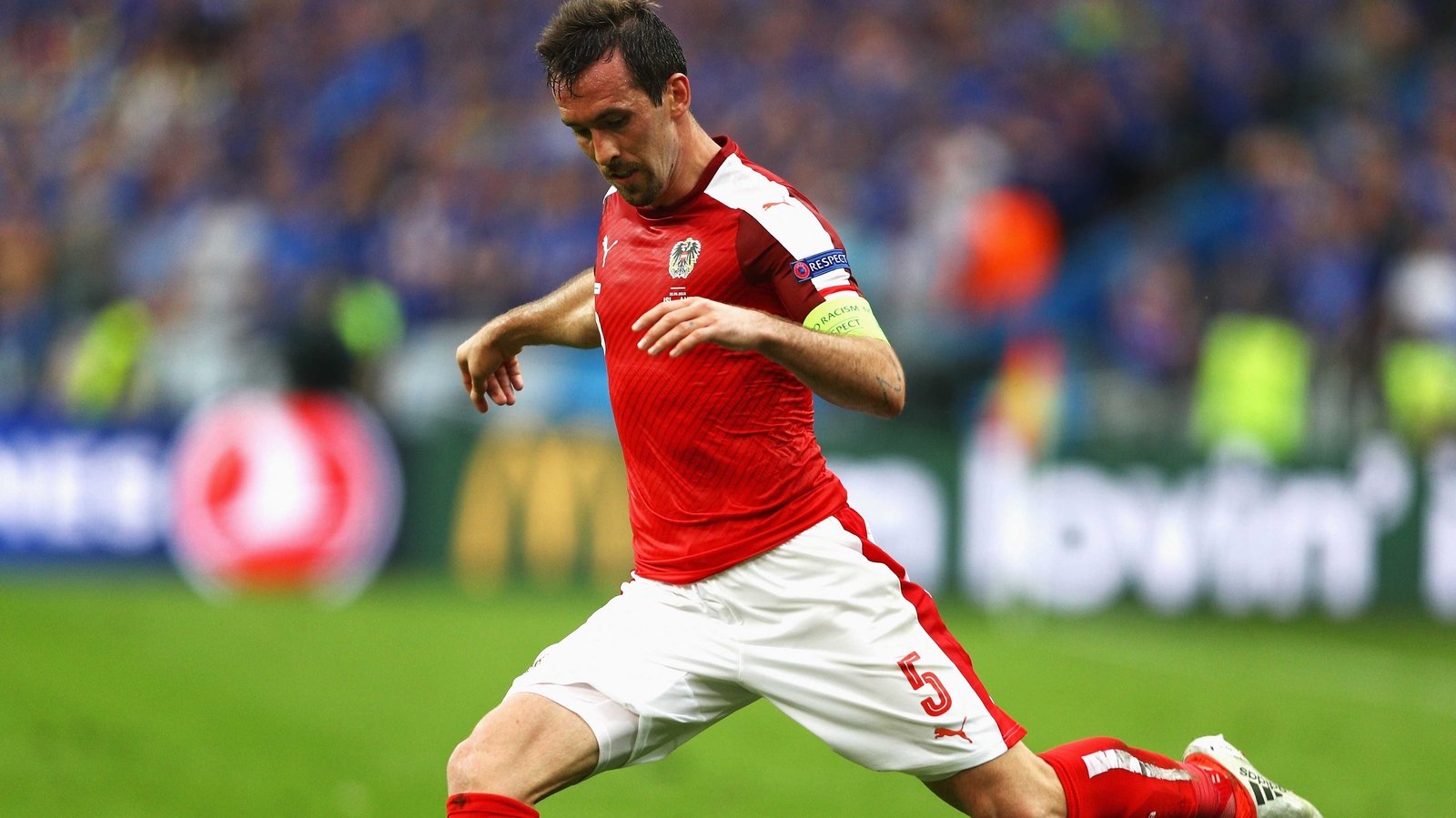 Christian Fuchs calls time on Austria career