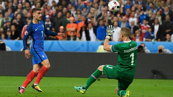 Antoine Griezmann chips home France's fourth goal
