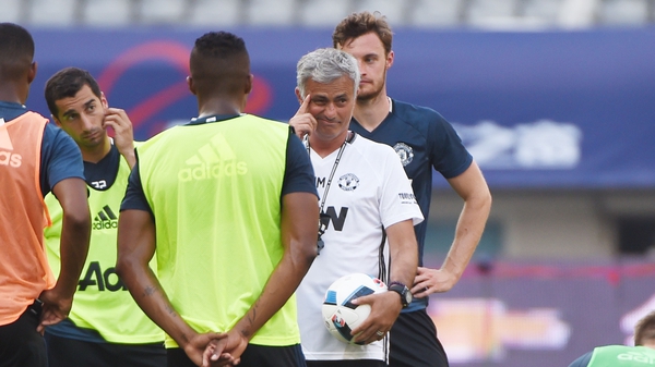 Mourinho has United eyeing a return to the Premier League summit