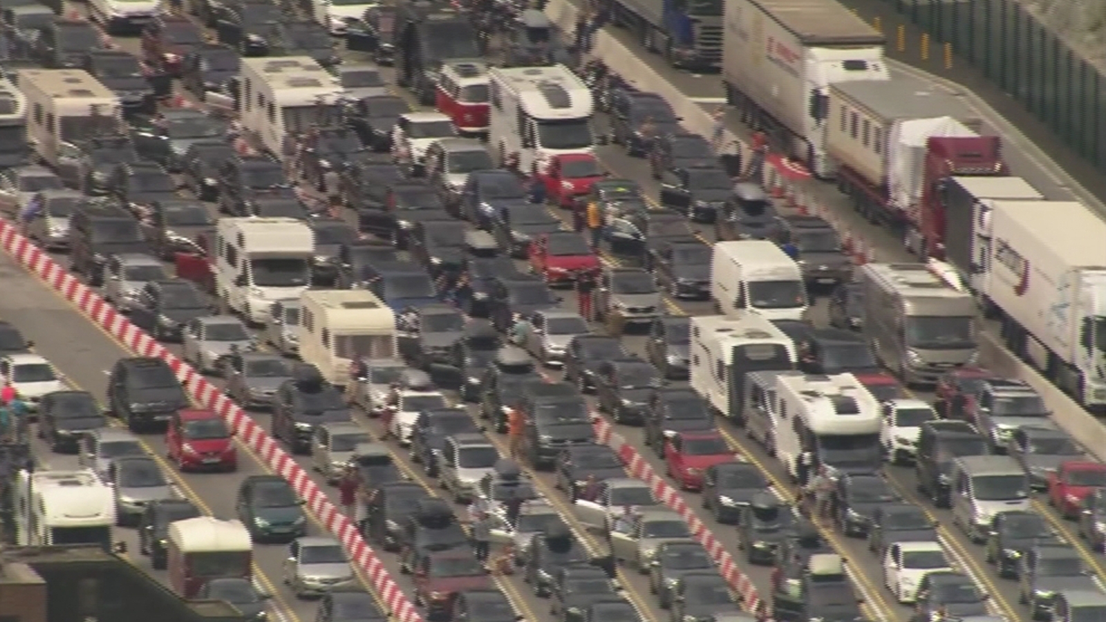 Motorists Hit By 15-hour Delays At Dover