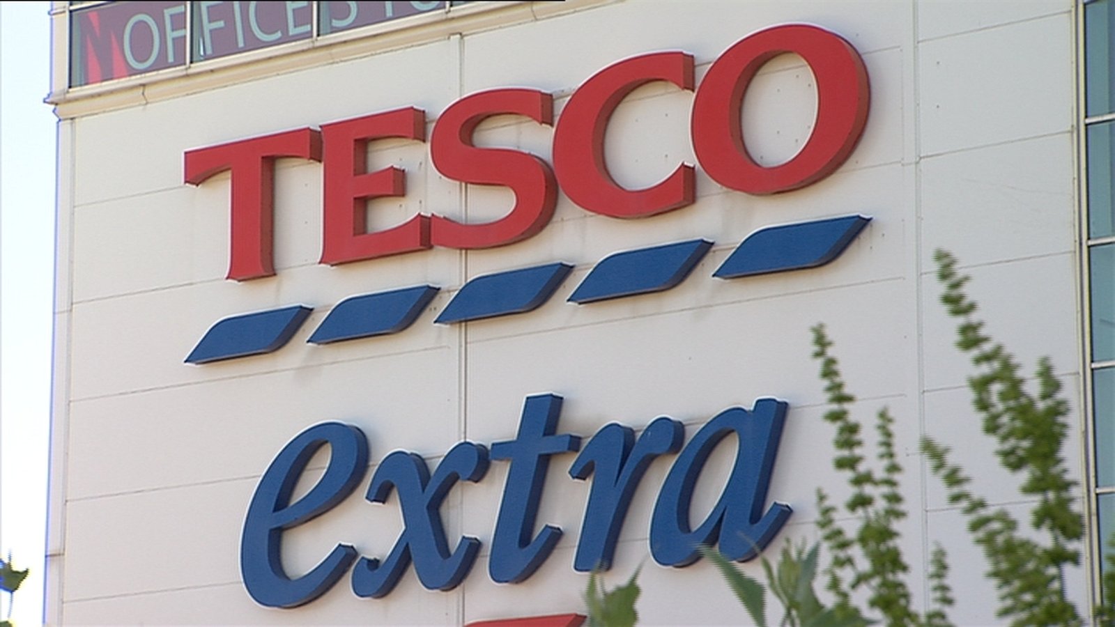 175 jobs at new Tesco in Dublin's Liffey Valley