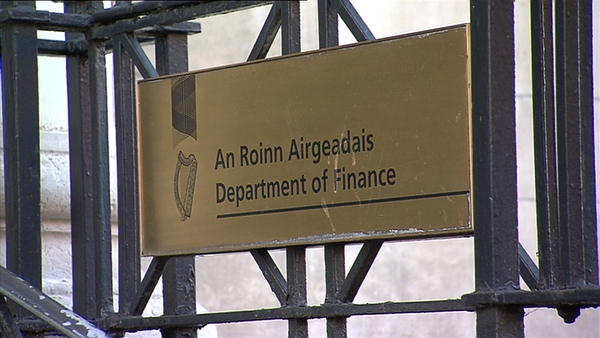 March tax income was €3.9 billion, around €326m less than expected