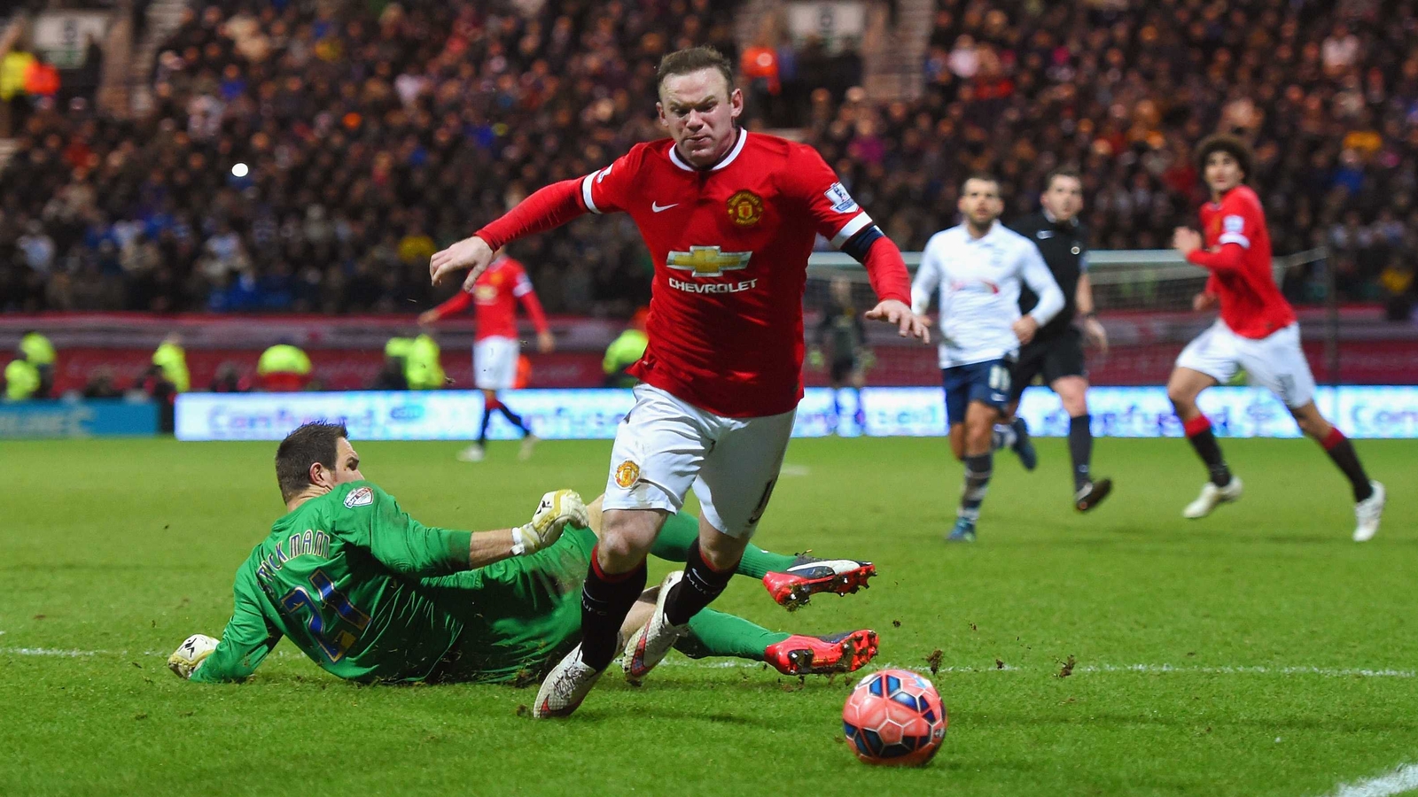 Mourinho leaves Rooney out for United Europa trip