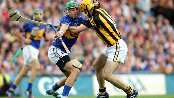 James Barry tussles with Colin Fennelly in the 2014 replay