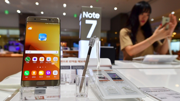 Analysts estimate the recall could cost Samsung $1bn