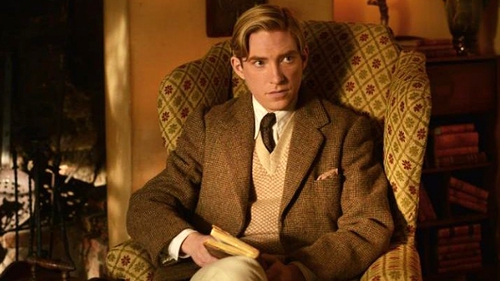 Next photo of Domhnall Gleeson