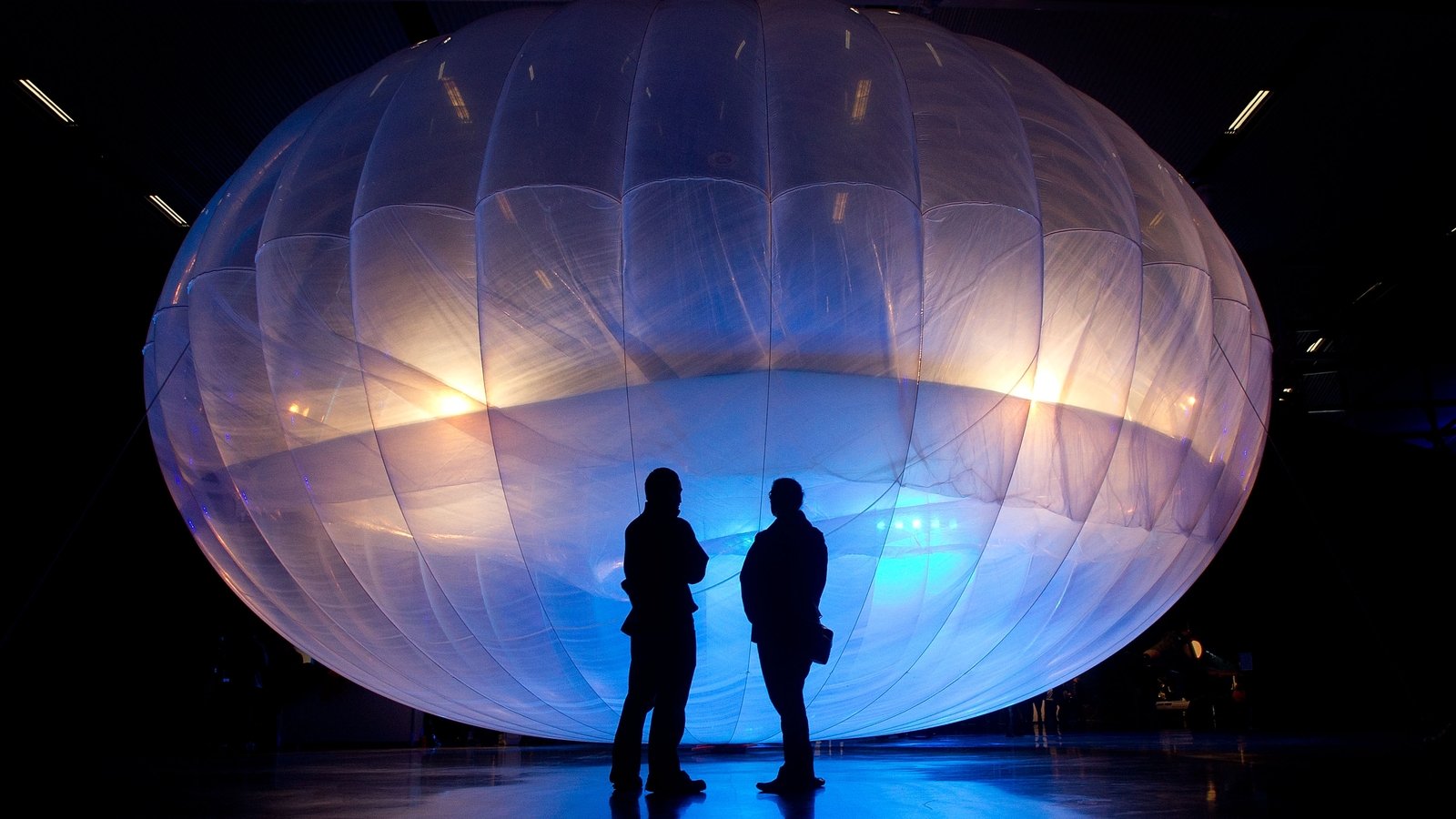 Google seeks airspace access for internet balloons