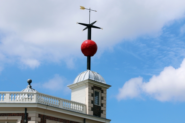 This year the clocks will be set an hour back at 2 am on Sunday, October 30!