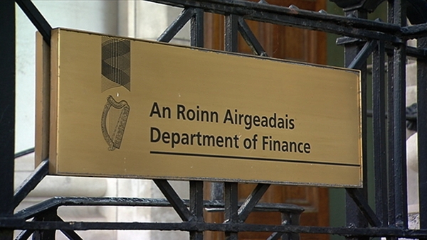 In the first nine months of last year, government revenue increased by €911m (1.8%) on the same time frame in 2015