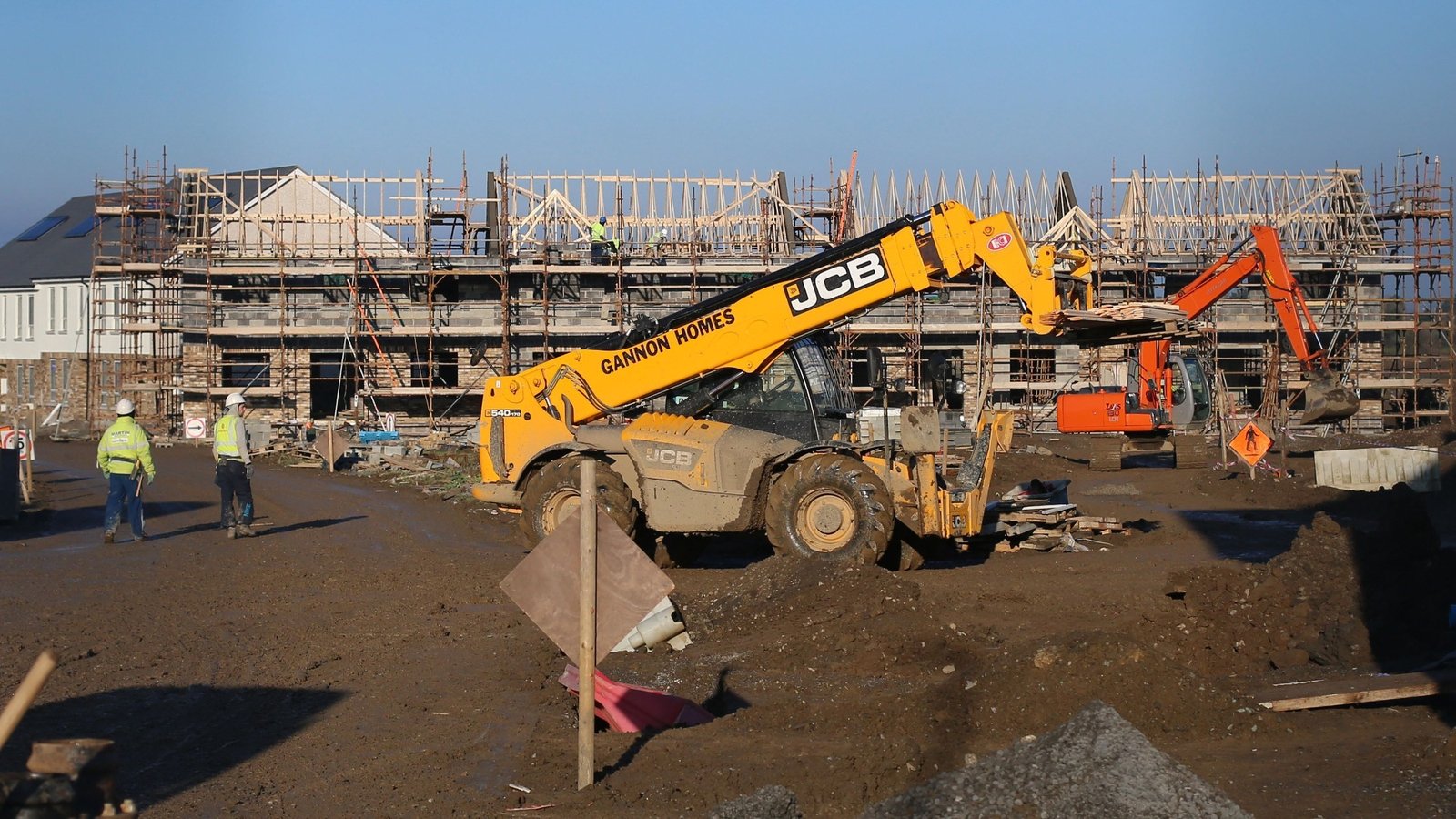 Construction industry needs 76,000 more workers