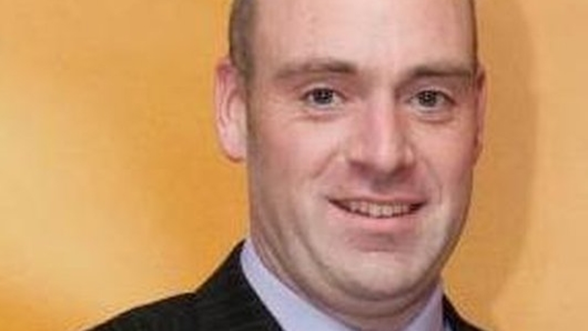 Aodh Máirtín Ó Fearraigh, ó Sheomra na Nuachta. Aodh Máirtín Ó Fearraigh, ó Sheomra na Nuachta.