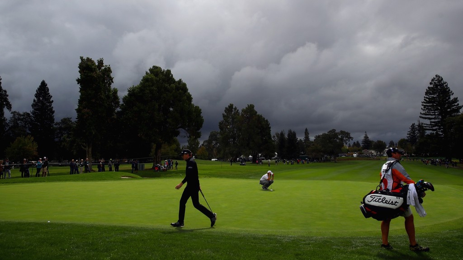 Wagner moves clear at Safeway Open in Napa