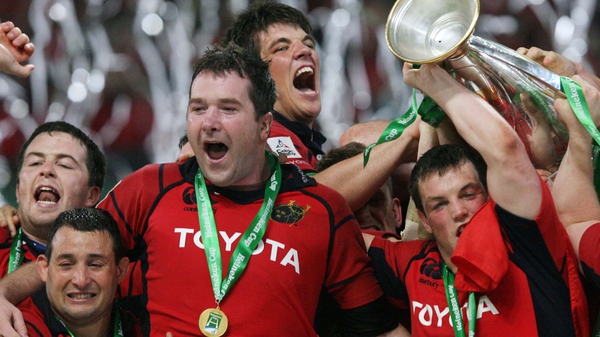 Anthony Foley celebrates a great victory with his team-mates in 2006