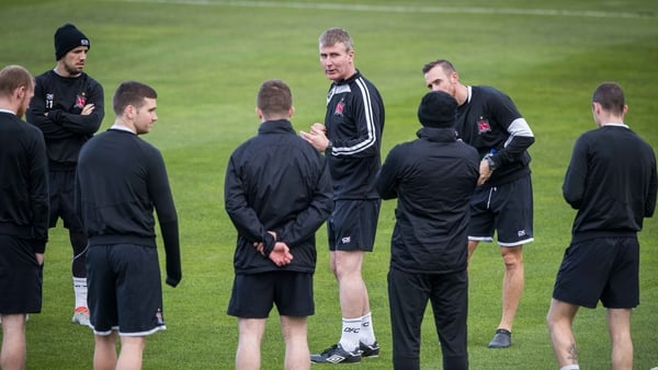 Stephen Kenny and his Dundalk players in a training session at Tallaght Stadium