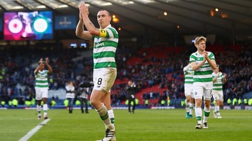 Scott Brown has signed a new two-year contract with Celtic