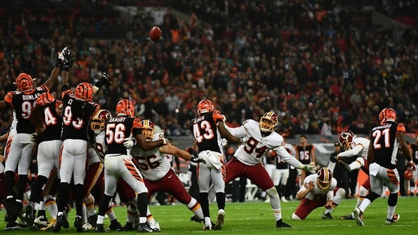 Dustin Hopkins (No 3) of the Washington Redskins misses a field goal to win the game in overtime