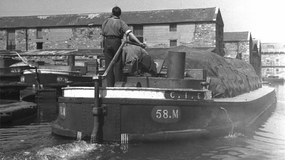 Canal barge, Long's Place, Dublin. Photog by Nevill Johnson