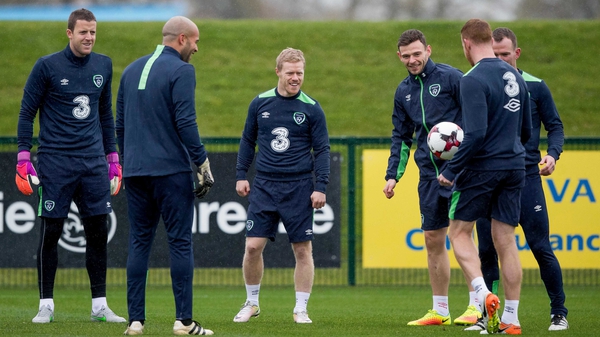 Horgan (C) trains with the Ireland squad at Abbotstown earlier today