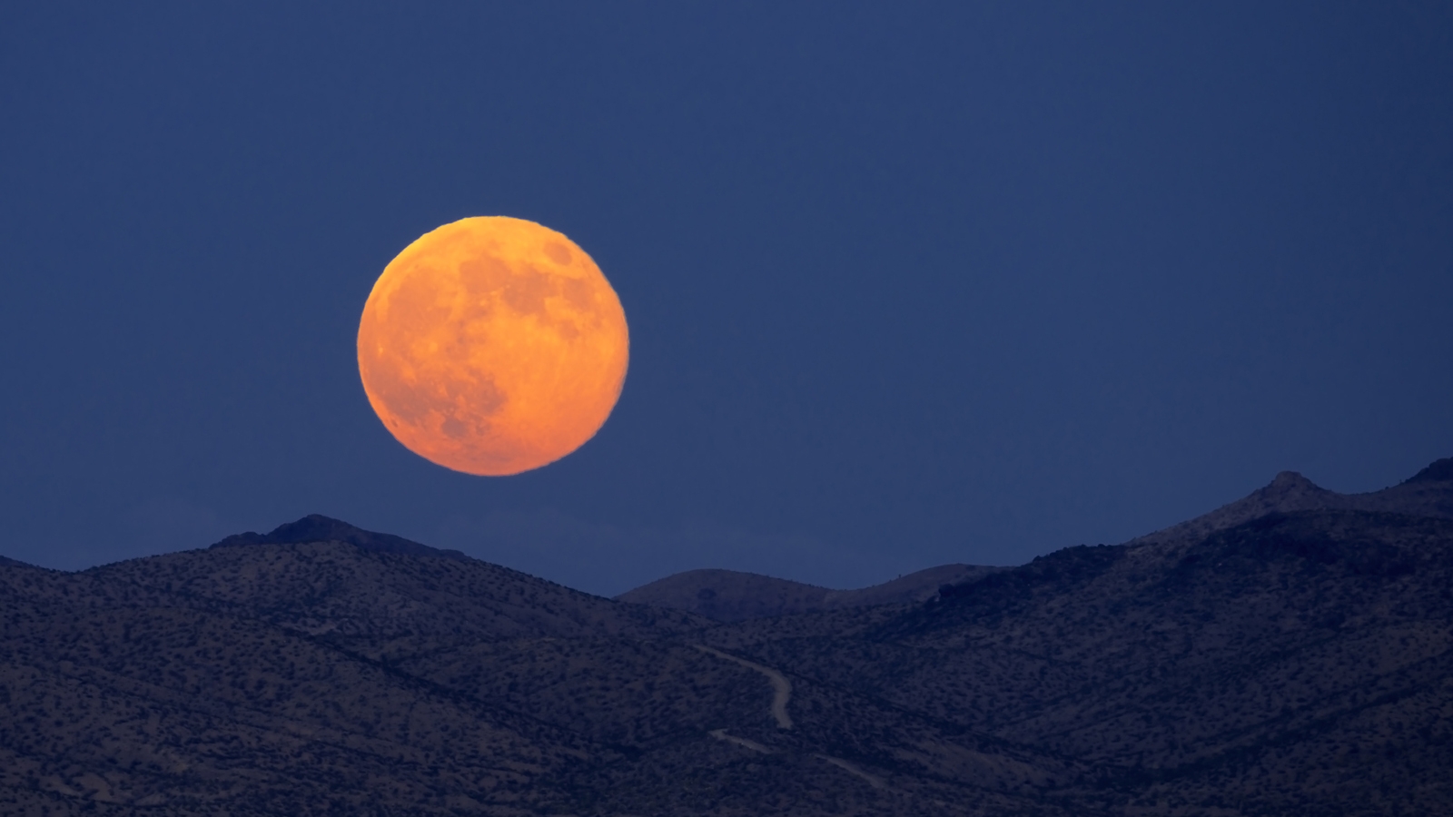 Tonight s Super Moon Tips To Take The Best Pics