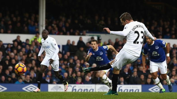 Sigurdsson scores from the spot