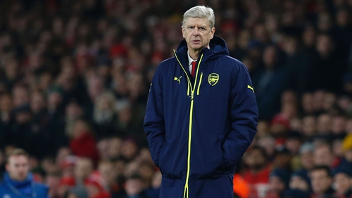 Arsene Wenger won't retire until he wins the Premier League title