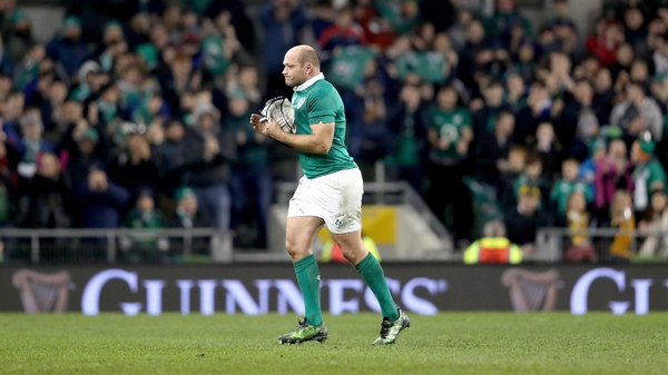 Rory Best leaves the pitch to a standing ovation near the end of Ireland's win over Australia