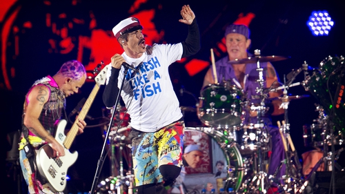 Red Hot Chili Peppers - Will now play the shows in September