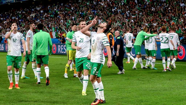 Shane Long celebrates Ireland's famous Euro 2016 win over Italy